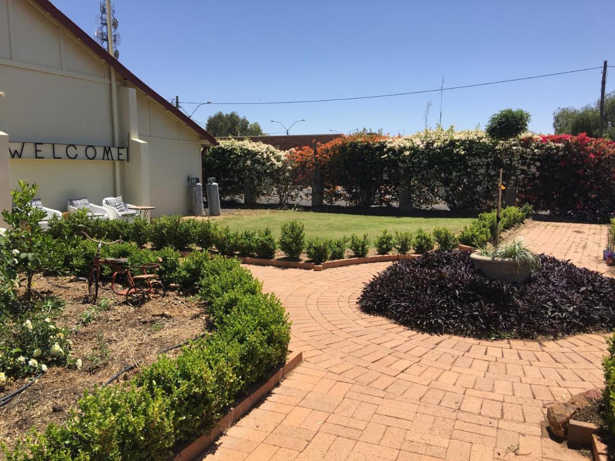 Club Boutique Hotel Cunnamulla Dış mekan fotoğraf